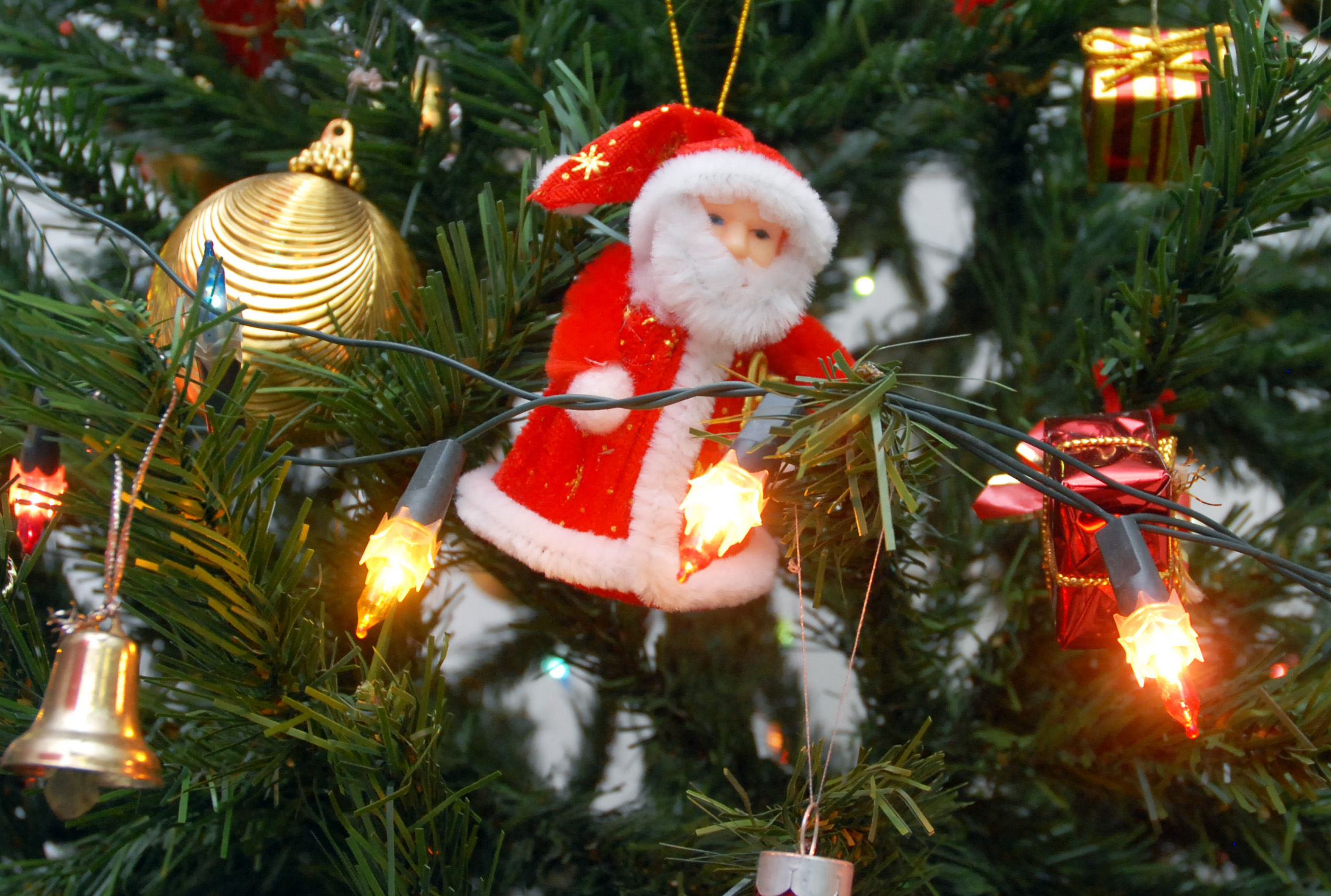 Copel orienta sobre cuidados ao montar a decoração de Natal